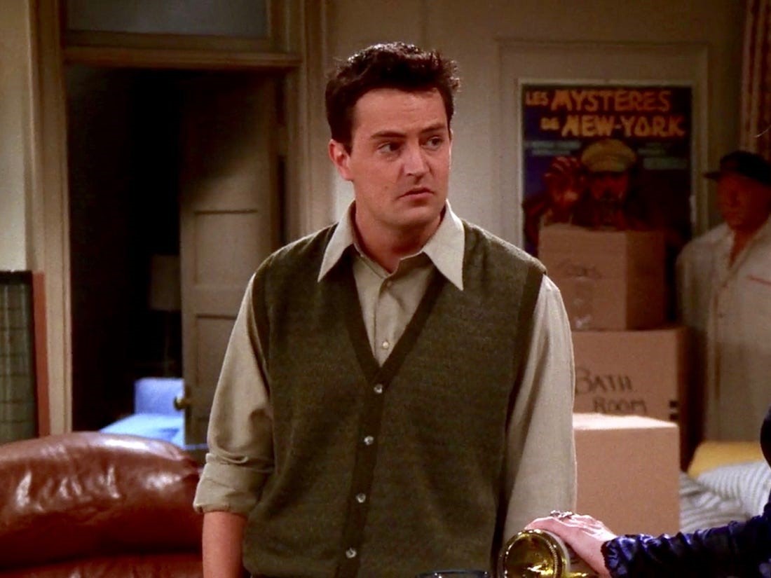 متیو پری (Matthew Perry) در نقش چندلر بینگ | مدیا زبان