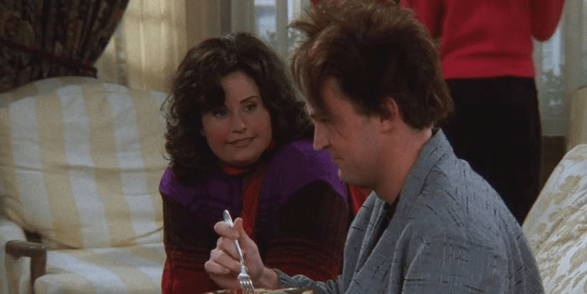 مانیکا ناخواسته موجب قطع شدن انگشت پای چندلر شد | مدیا زبان