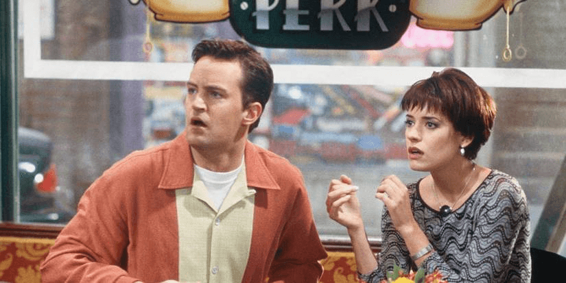 بوسیدن کتی توسط چندلر | مدیا زبان