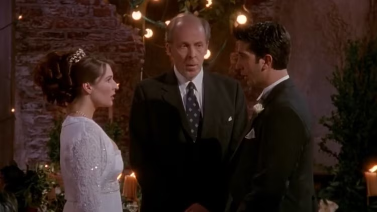 مراسم ازدواج راس و امیلی در سریال فرندز | مدیا زبان