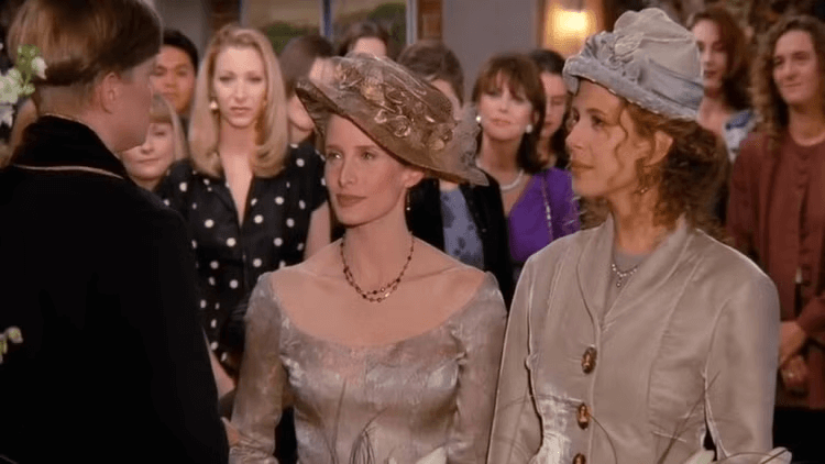 روح یک پیر زن بر فیبی مسلط شده بود | مدیا زبان